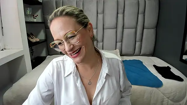 Charlot_milf Live Sex Cams