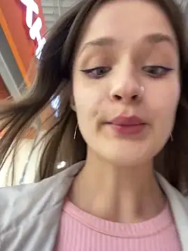 KittyQueeny's Live Sex Cam Show