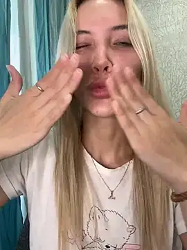 _HollyWay_'s Webcam Show