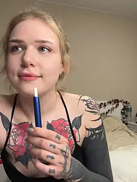 kaylee_weiss' Webcam Show
