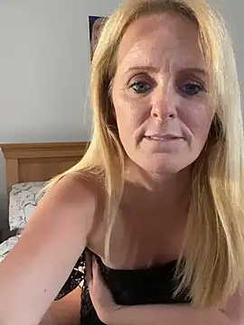Mistress-LillyRose's Webcam Show