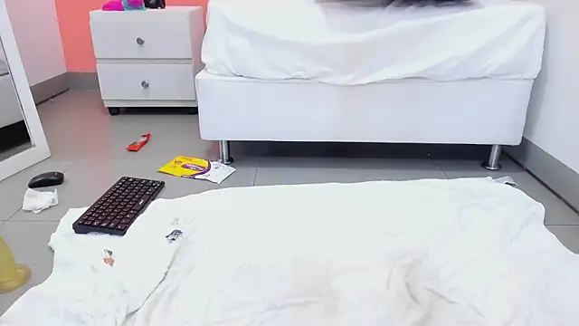 natasha_sexy69's Webcam Show