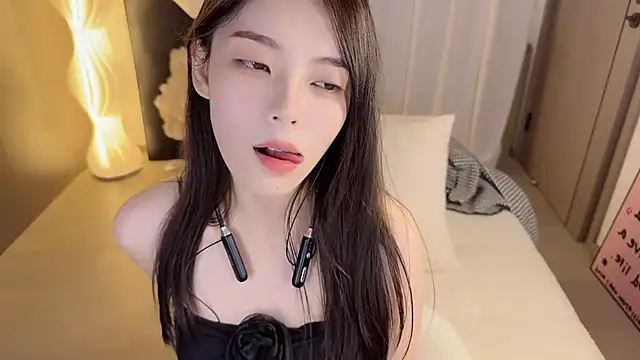 美女Donnie28在线直播