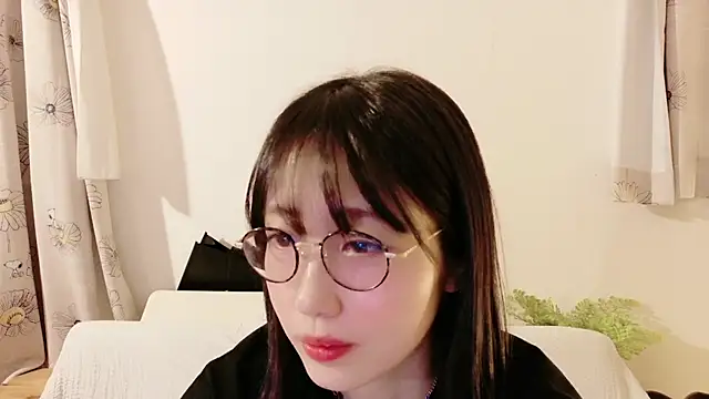SINGEKI_momotaroch's Webcam Show