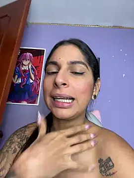 charlotte_stevenss_'s Webcam Show