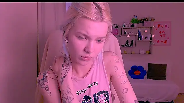 Hot_Blonda's Webcam Show