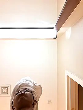 MzWaterpark's Webcam Show