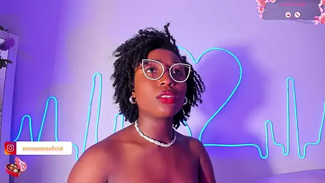 EmmaSanzz_'s Webcam Show