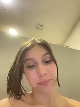 Nikii__'s Webcam Show