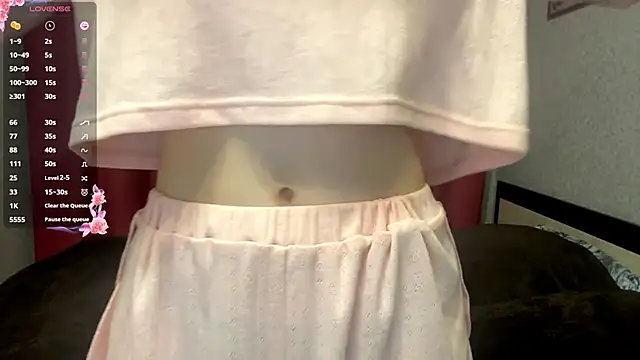 CarolinePepper's Webcam Show