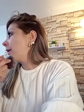_Abril-Office1's Webcam Show
