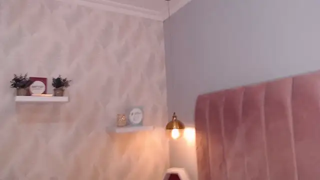 LeenaBrown Live Sex Cams