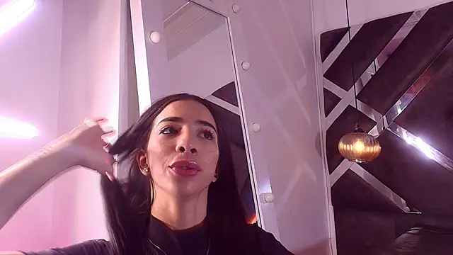 sara_lopee1's Webcam Show