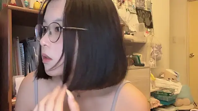 美女luna51888在线直播