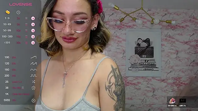 emily_rousse_t Live Sex Cams