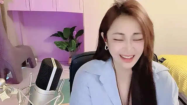 美女Daisy-77在线直播