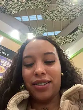 MarieLeon's Webcam Show
