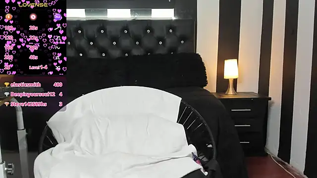 dirtyplayluna's Webcam Show
