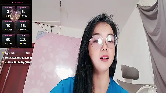 美女baoer-558在线直播