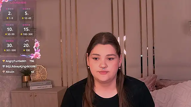 EmilyHyde Live Sex Cams