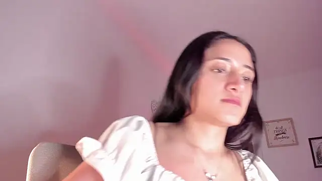 _Caroliinee_'s Webcam Show