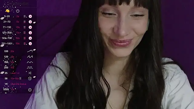 Alice_Wonders' Webcam Show