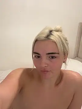 SinfulBlondie's Webcam Show