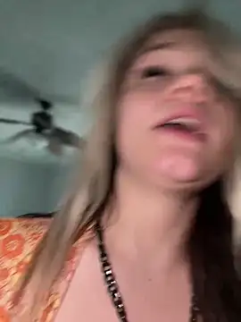 Cutiepiespanks' Live XXX Chat
