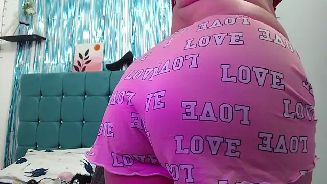 Violetafire699 网络视讯表演