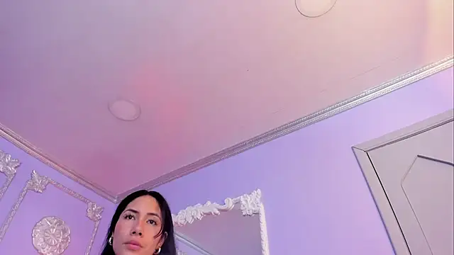 ArianaReynoldss' Webcam Show