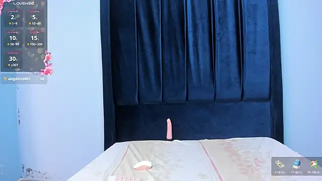 naomicampbell07's Webcam Show