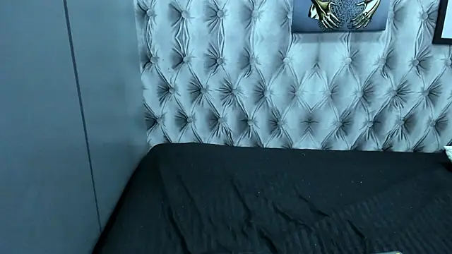 Nicolbreams_'s Webcam Show