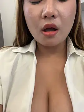美女Emmie767在线直播