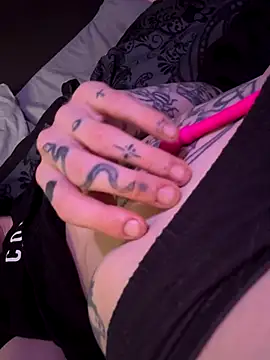 MissMidnightUK Live Sex Cams