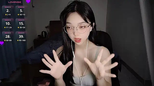 美女oblakitty在线直播