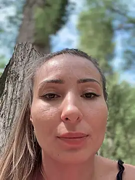 LetsFunKARINA's Webcam Show