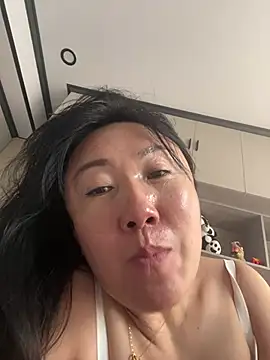 美女xiaomei-11在线直播