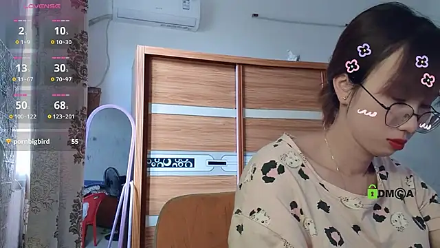 美女Lili_666在线直播