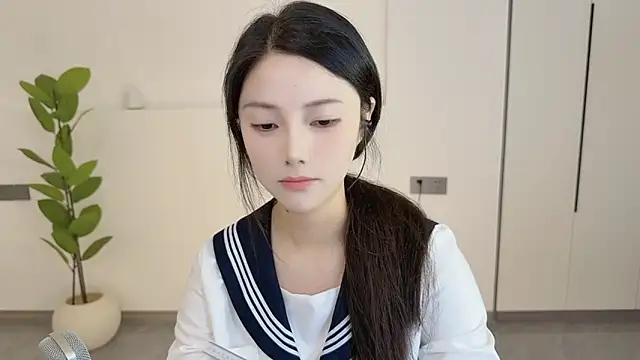 美女HaagenDazs_在线直播