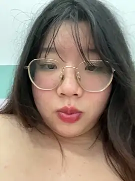 美女mmmyin20在线直播