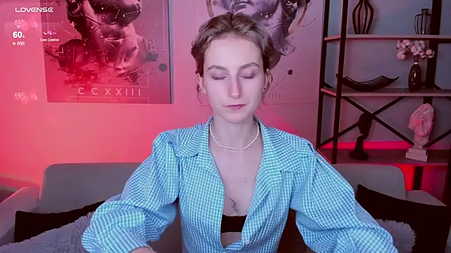 LuxRayi Live Sex Cams