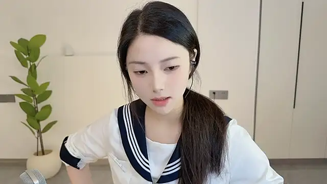 美女HaagenDazs_在线直播