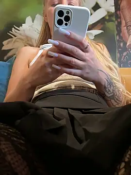 NewLale's Webcam Show