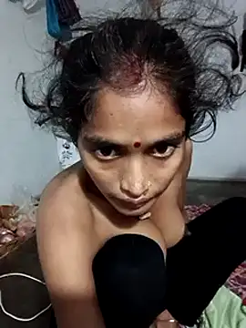 Guriya0076's Live Chat Room