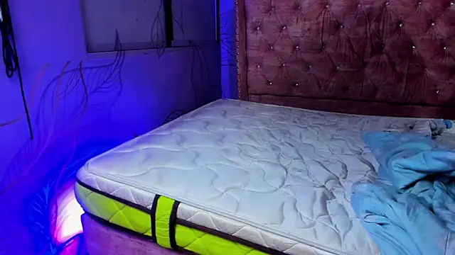 Greatcouple_zeus' Webcam Show