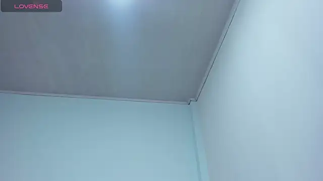 Megaan_12's Webcam Show