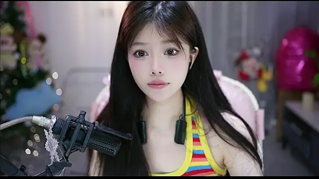 美女MinnieMoney在线直播