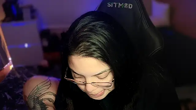 drizzypeach602's Webcam Show