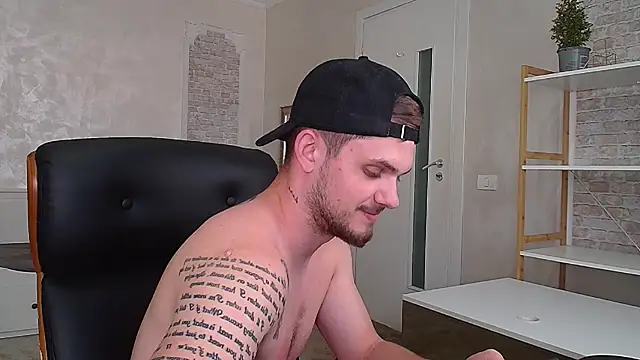 KavinAkul's Live XXX Chat