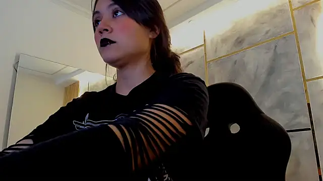 Raben_Enigma Live Sex Cams